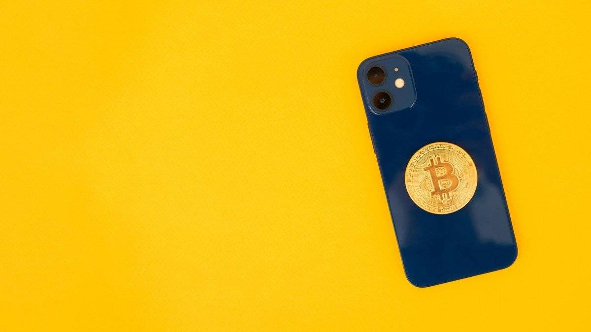 Le déplacement d’un bitcoin génère les mêmes déchets électroniques que ceux qui rejettent 2 iPhones — Finance — info